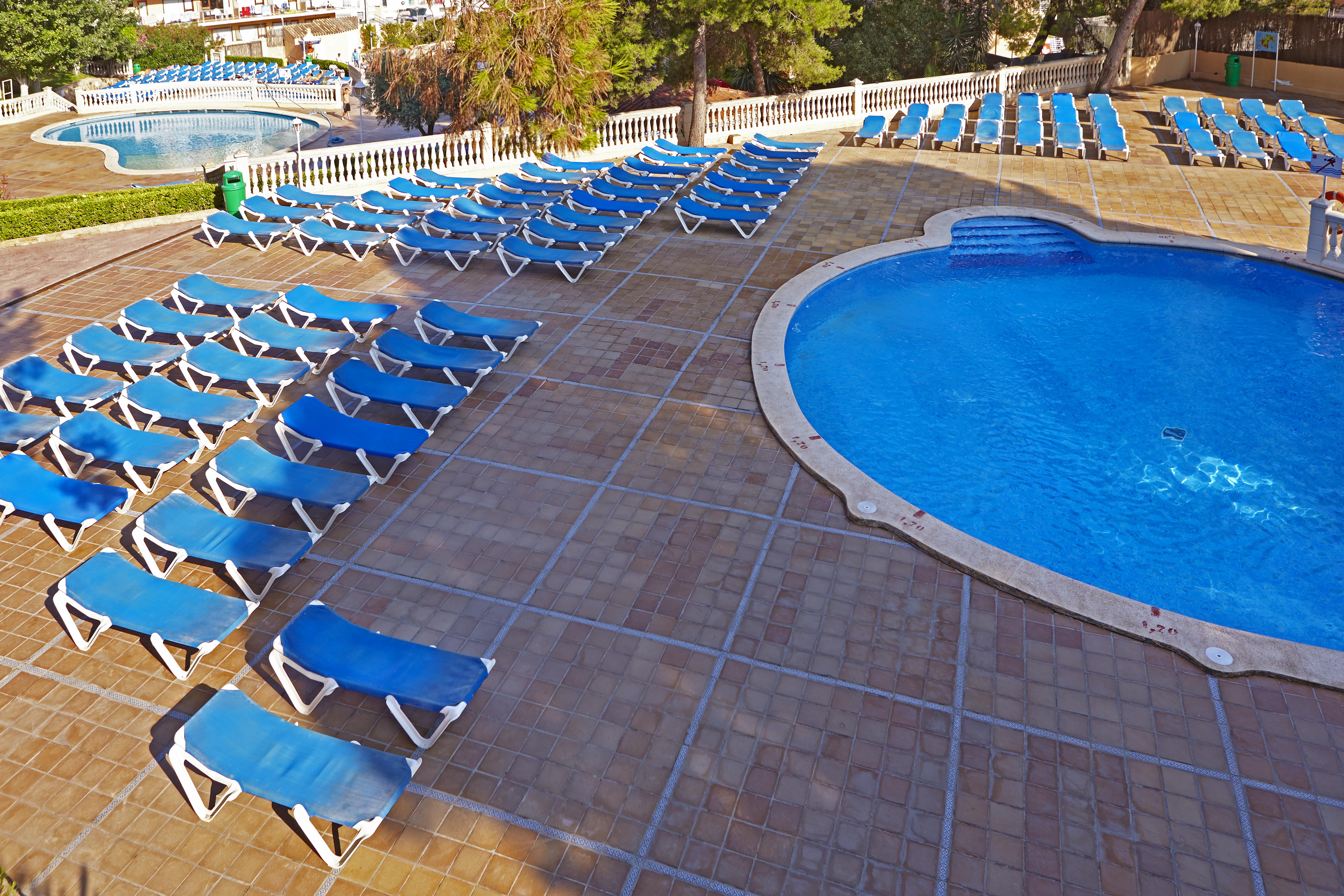 Sahara Nubia Gobi Hotel Ses Cadenes Buitenkant foto A swimming pool at a hotel