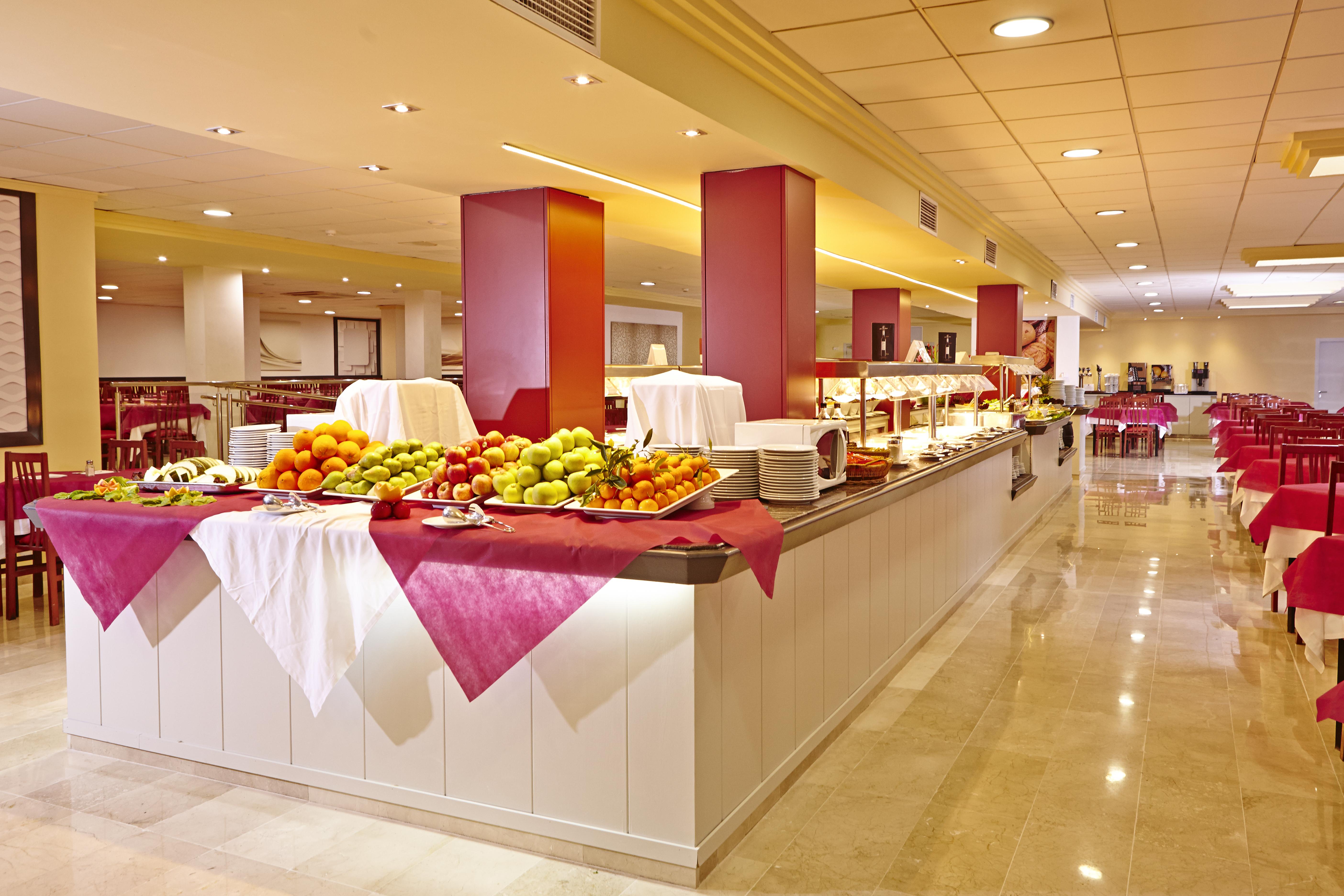 Sahara Nubia Gobi Hotel Ses Cadenes Buitenkant foto A buffet at a hotel
