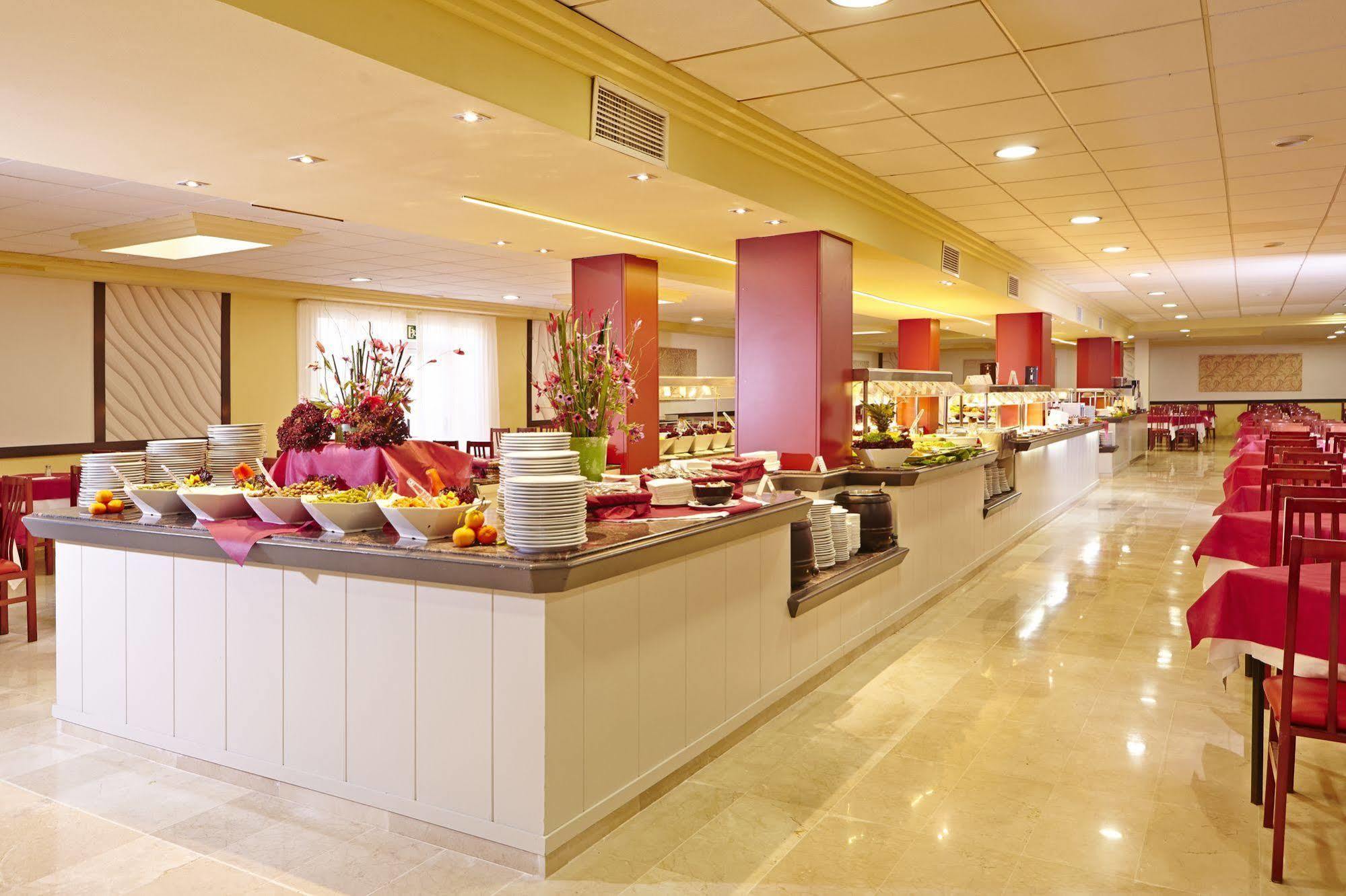 Sahara Nubia Gobi Hotel Ses Cadenes Buitenkant foto Buffet