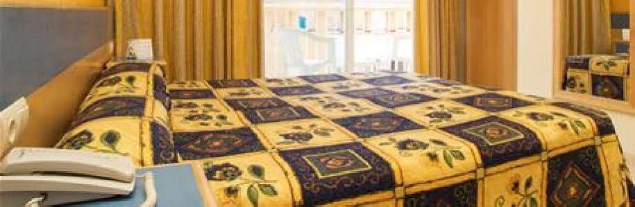 Sahara Nubia Gobi Hotel Ses Cadenes Buitenkant foto A room at the hotel